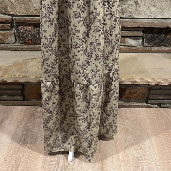 Wishlist Puff Sleeve Tiered Midi Dress Taupe and Purple Floral - Picture 4 of 8